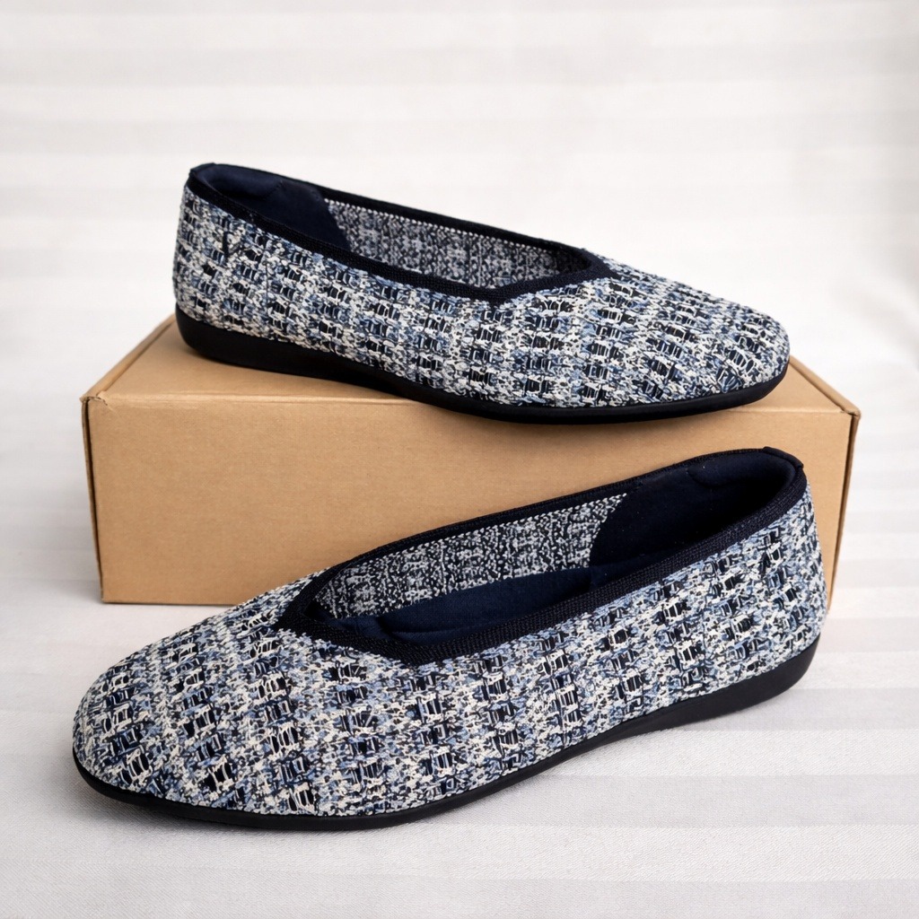 Vivaia Walker Multi Blue Tweed Square Toe Flats New Size Eu 38.5 Us 7